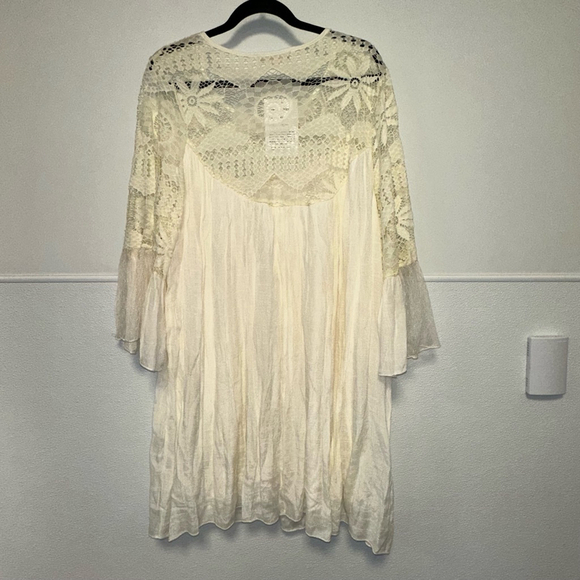 New NWT Women's Rebellion Again Dress Size 2X Ivory Lace Bell Sleeve - Picture 5 of 14